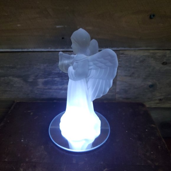 Carolina Designs Ltd Frosted Angel Light Figurine with new mini light - Picture 5 of 7
